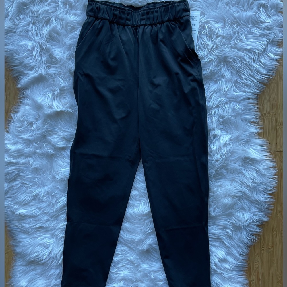 Lululemon "Keep Moving" Pant